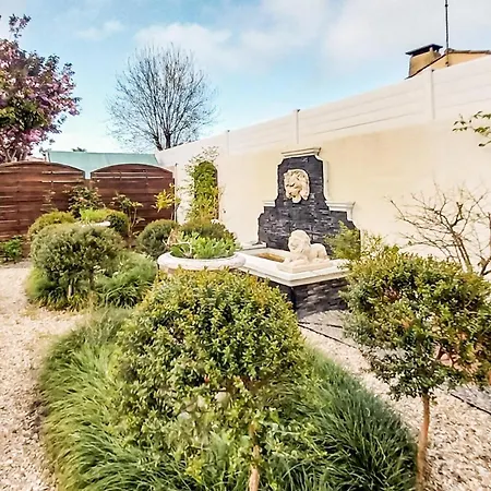 Σπίτι διακοπών Maison Avec Piscine Saint-Laurent-dʼAigouze