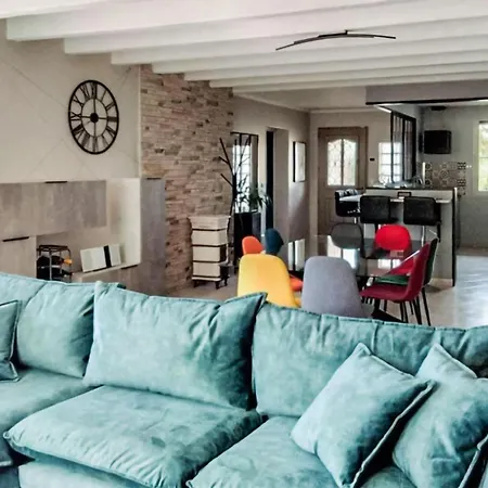 Maison Avec Piscine Saint-Laurent-dʼAigouze